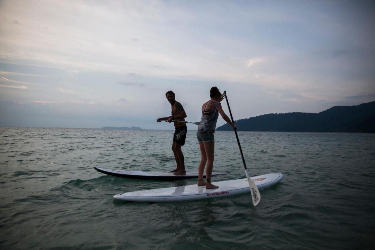 Swiss Cottage Tioman Kampong Ayer Batang Bagian luar foto