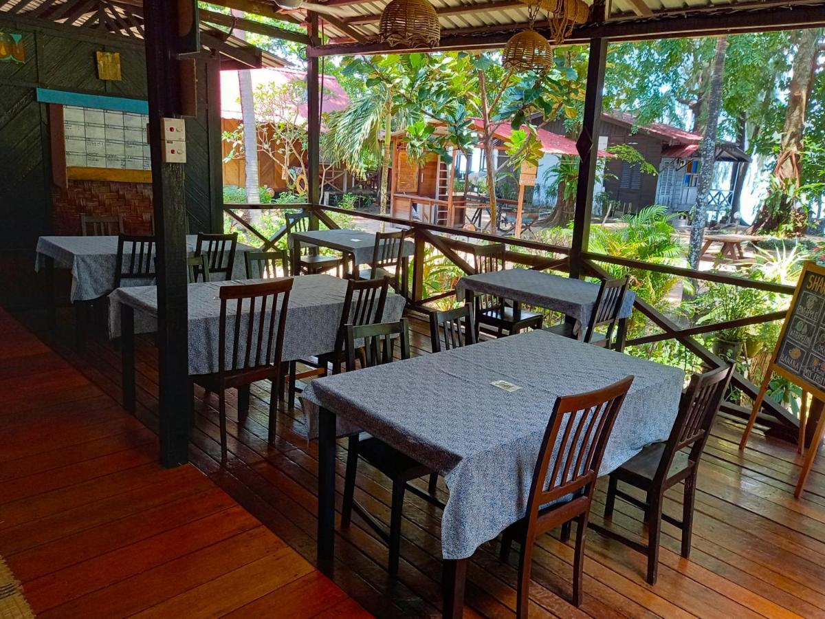Swiss Cottage Tioman Kampong Ayer Batang Bagian luar foto