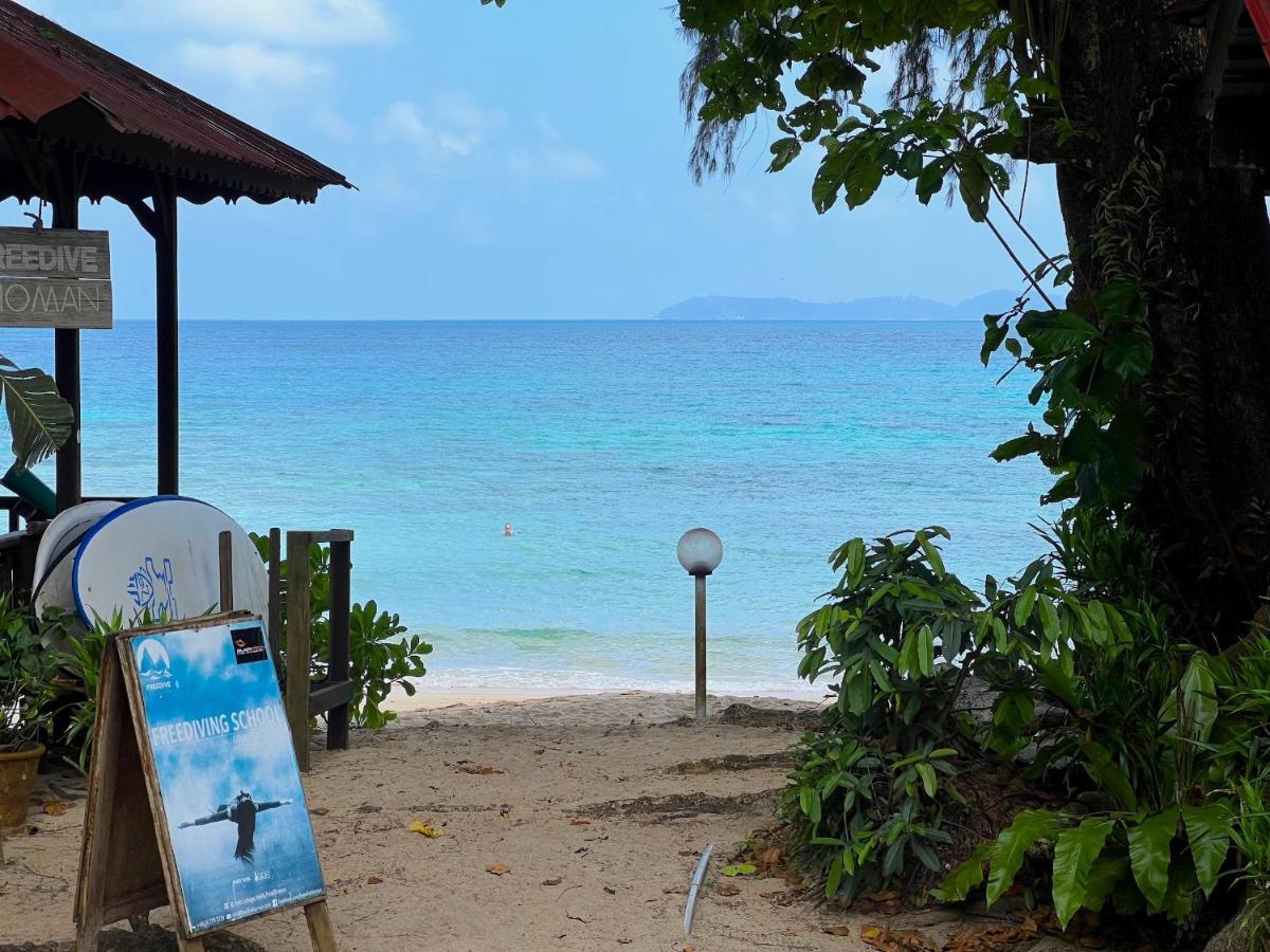 Swiss Cottage Tioman Kampong Ayer Batang Bagian luar foto